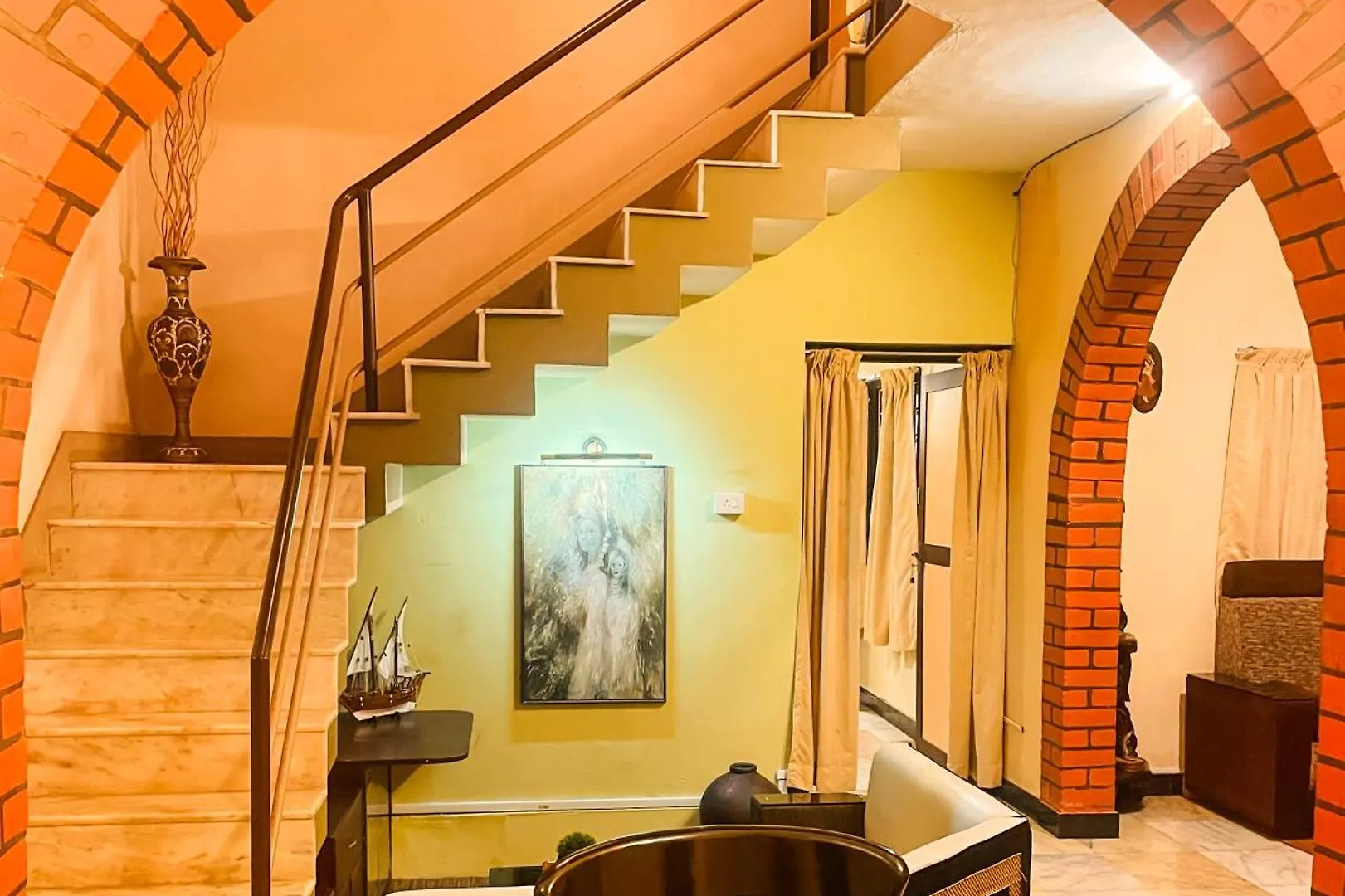 Bough'N Villa 1B - Balcony Room Kozhikode India