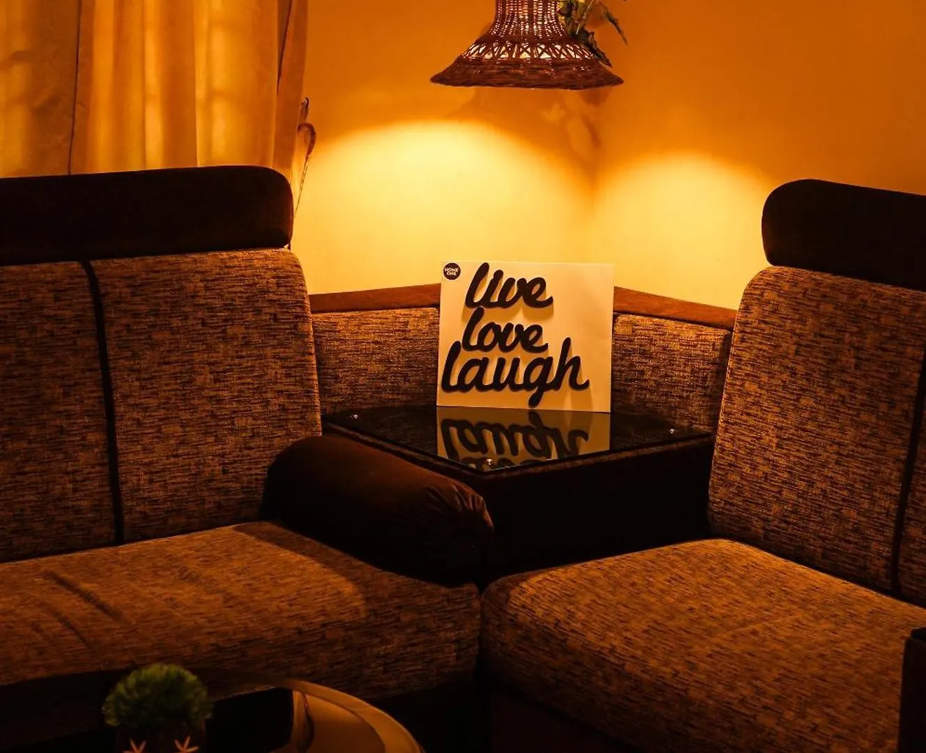 Bough'N Villa 1B - Balcony Room Kozhikode